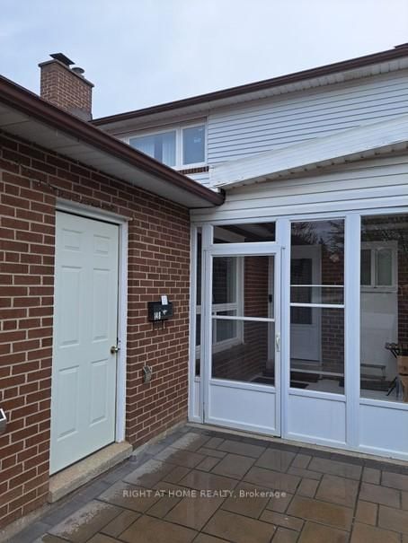 (Main / Upper) - 148 Sexton Crescent