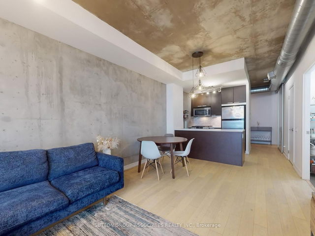 811 - 138 Princess Street