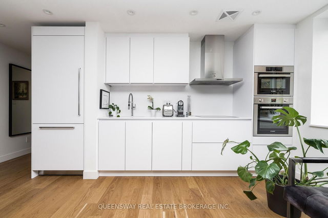303 - 263 Russell Hill Road