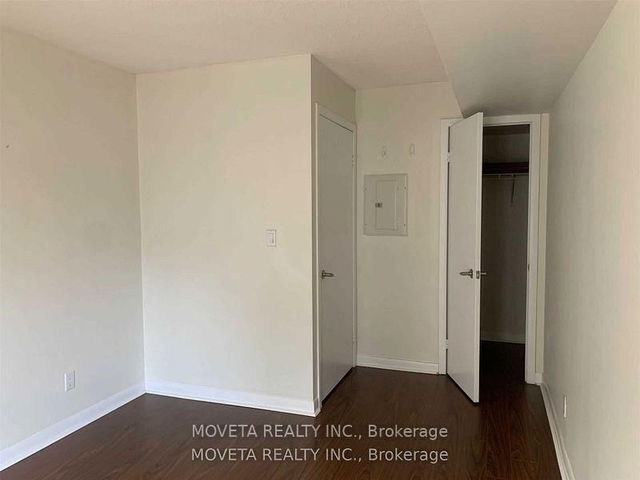 2201 - 210 Victoria Street