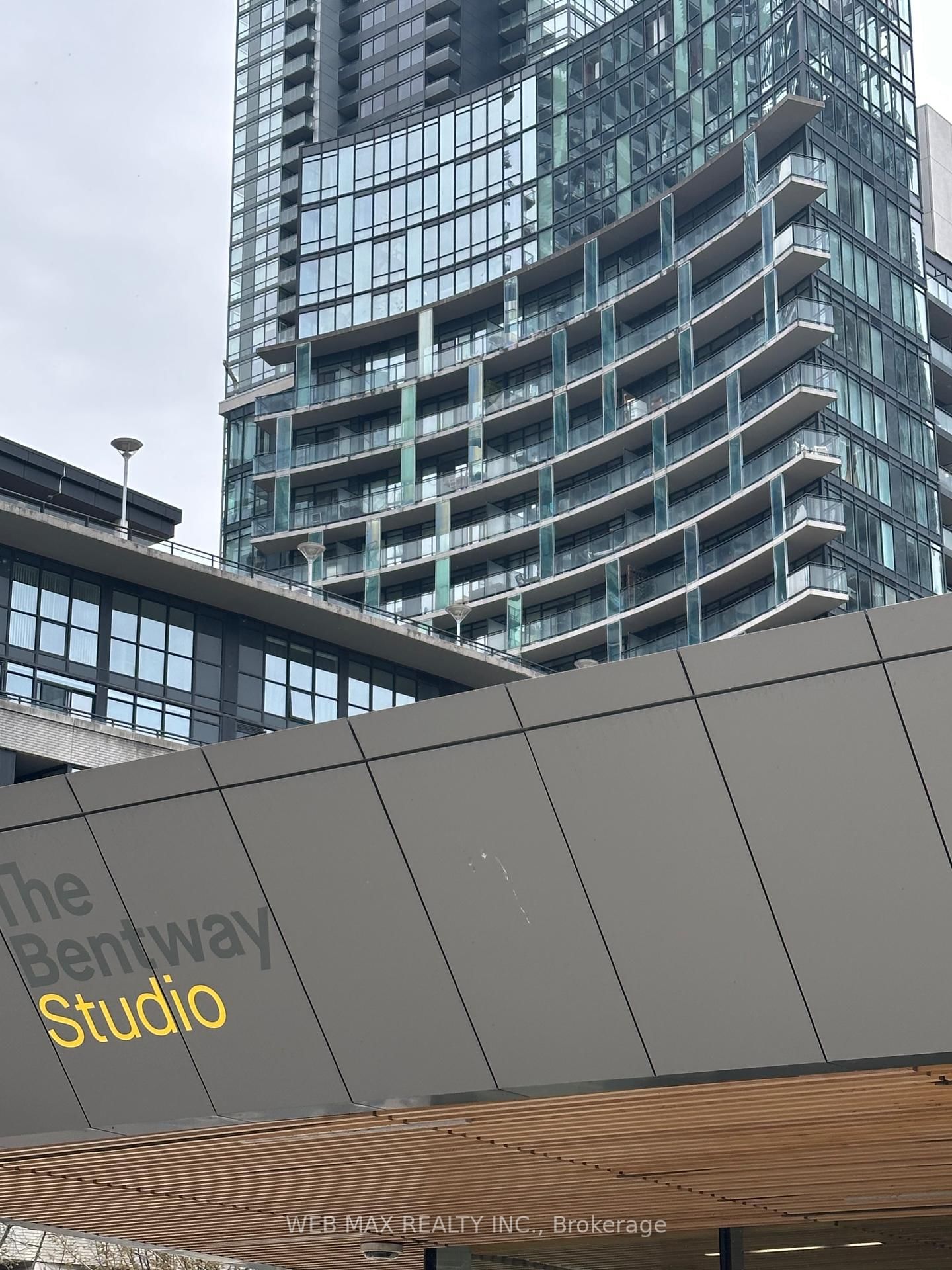 Condo for sale at 2009-8 Telegram Mews, Toronto, Waterfront Communities C1, M5V 3Z5 - MLS: C12136171