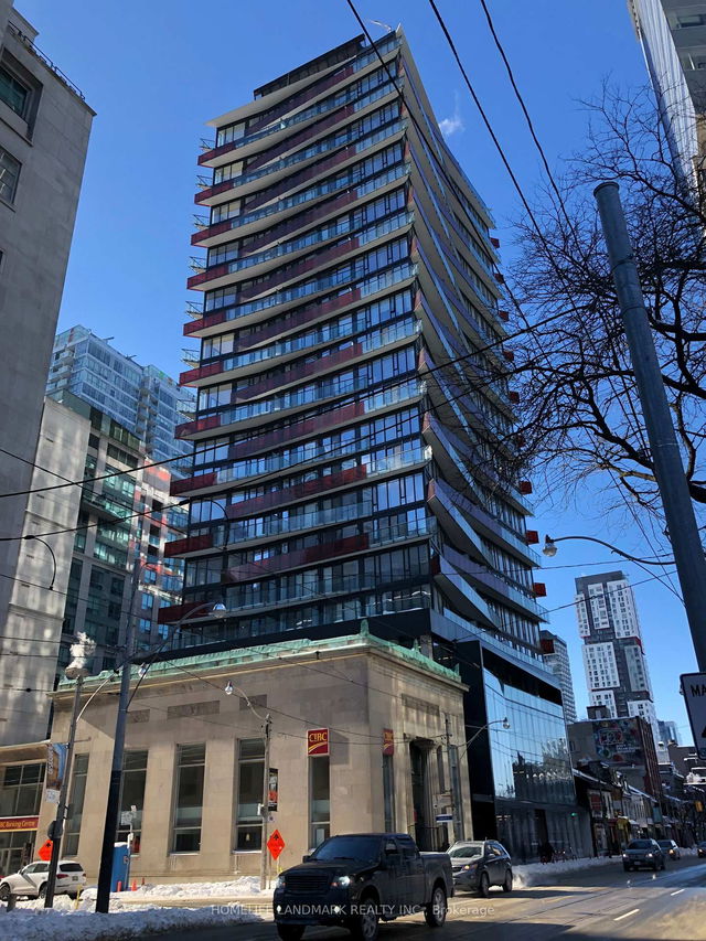 1215 - 215 Queen Street