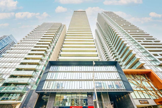 301 - 28 Wellesley Street