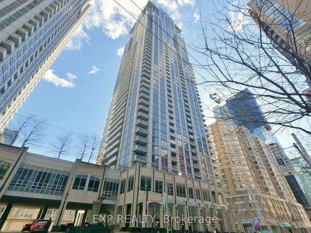 1808 - 761 Bay Street