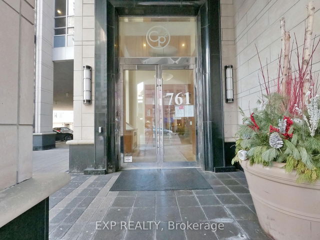 1808 - 761 Bay Street