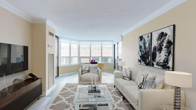 304 - 65 Spring Garden Avenue