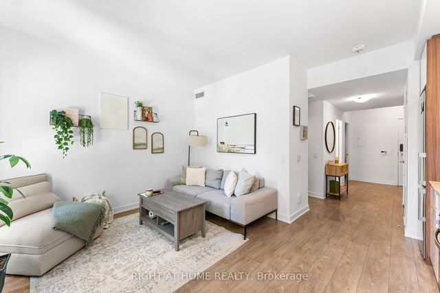 334 - 543 Richmond Street