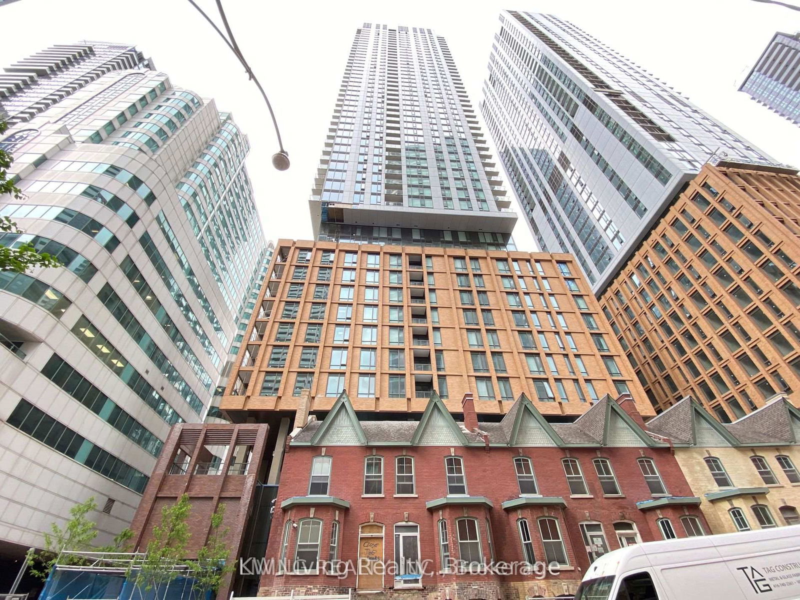 Condo for lease at 2203-8 Widmer Street, Toronto, Waterfront Communities C1, M5E 0G1 - MLS: C12136671