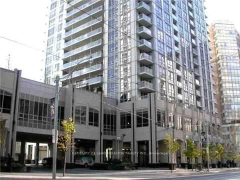 3909 - 761 Bay Street
