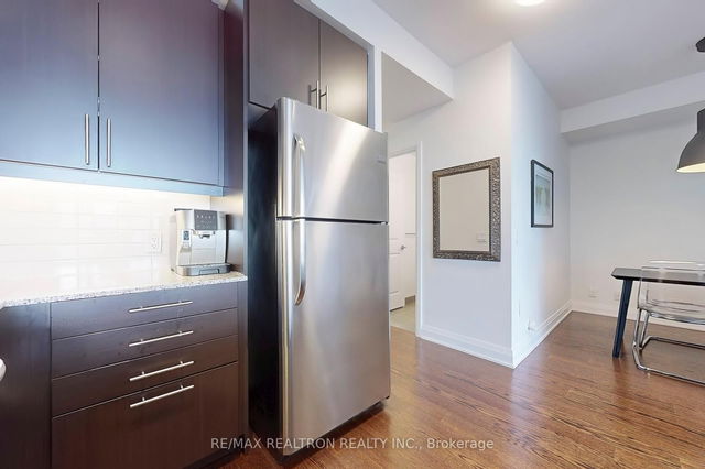 1701 - 530 St Clair Avenue