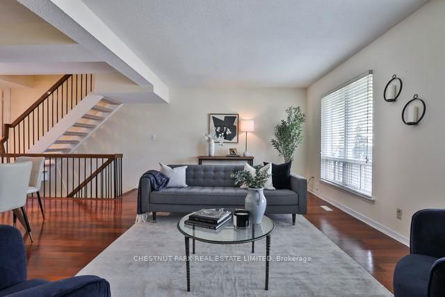 84 Flaming Roseway N/A