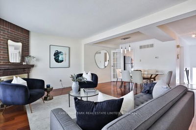 84 Flaming Roseway, Toronto - Willowdale East image-0-4
