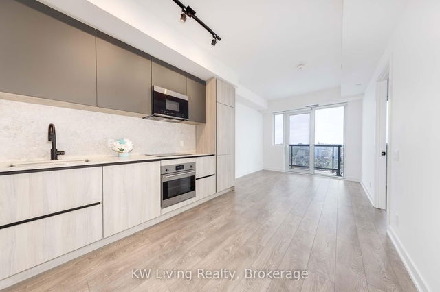 4201 - 108 Peter Street