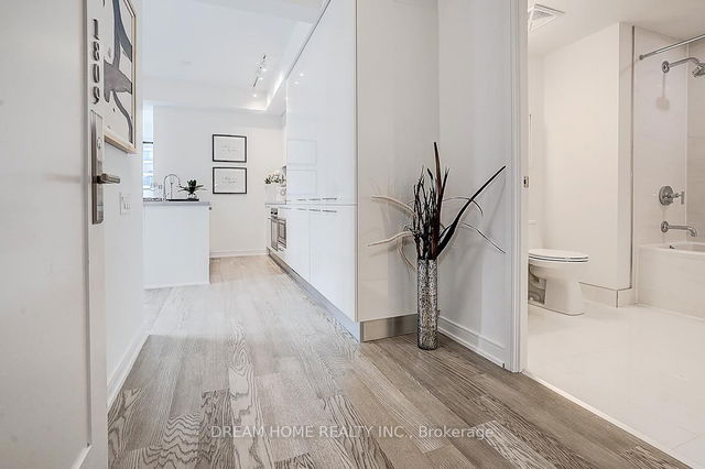1809 - 3 Gloucester Street