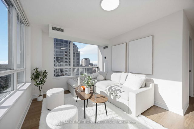 1101 - 3 Rean Drive
