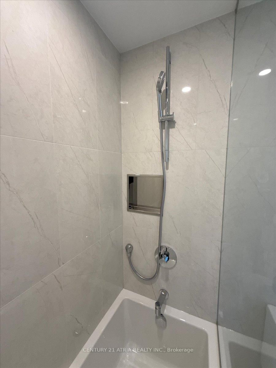 155 Merchants' Wharf, Unit 530 - Photo 10