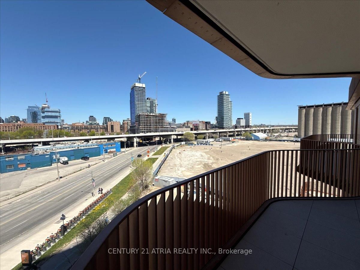 155 Merchants' Wharf, Unit 530 - Photo 12