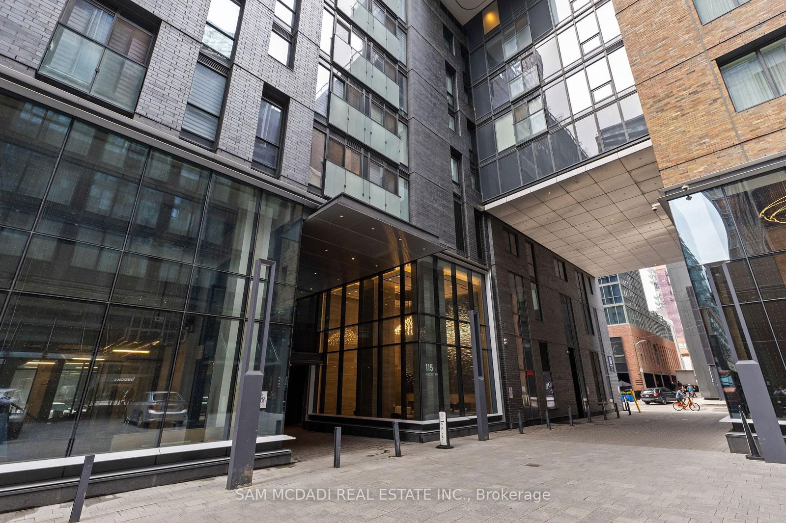 Condo for sale at 310-115 Blue Jays Way, Toronto, Waterfront Communities C1, M5V 0N4 - MLS: C12137449