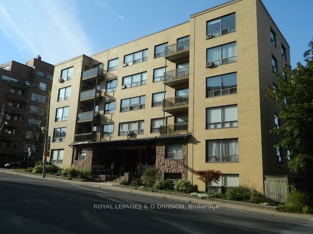 100 - 740 Eglinton Avenue