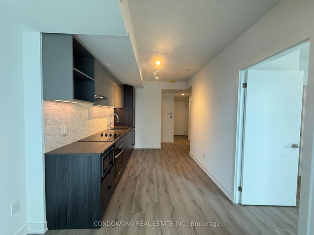 4108 - 252 Church Street