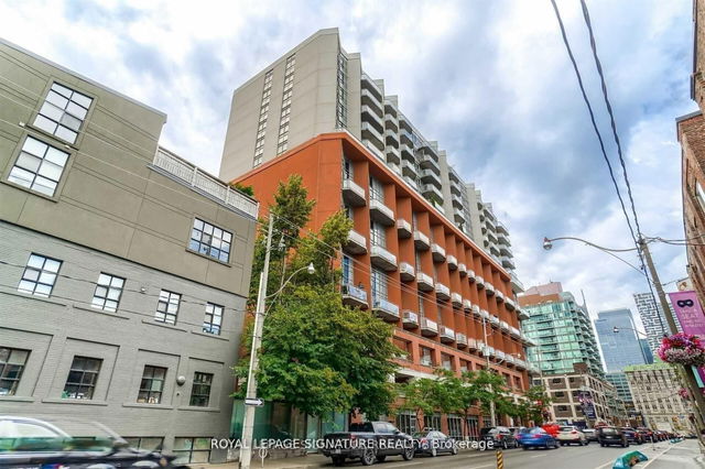 1011 - 255 Richmond Street