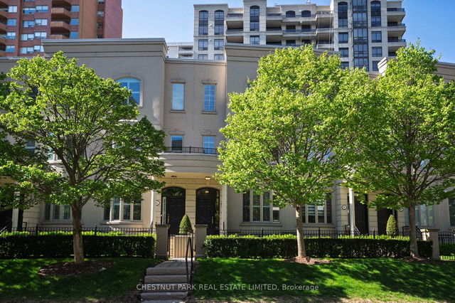 94 Pleasant Boulevard