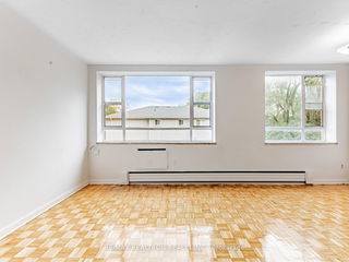 301 - 2895 Bathurst Street