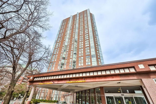 1005 - 7 Concorde Place