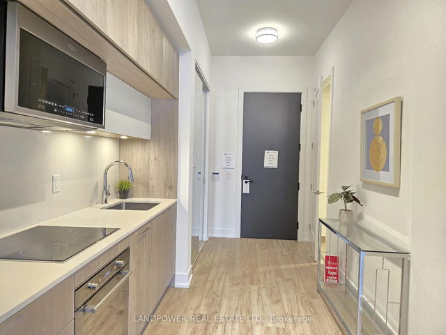 258 - 25 Adra Grado Way