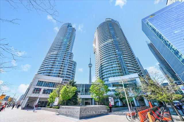 1902 - 208 Queens Quay