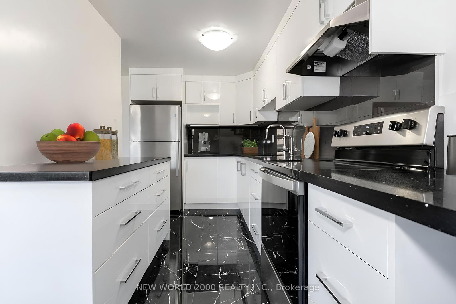 Condo for lease at 102-485 Eglinton Avenue, Toronto, Mount Pleasant East, M4P 1N2 - MLS: C12138388