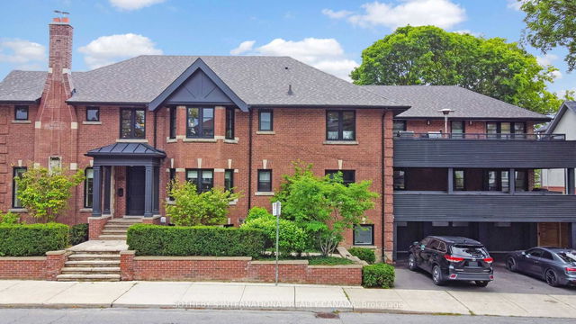 Upper - 461 Oriole Parkway