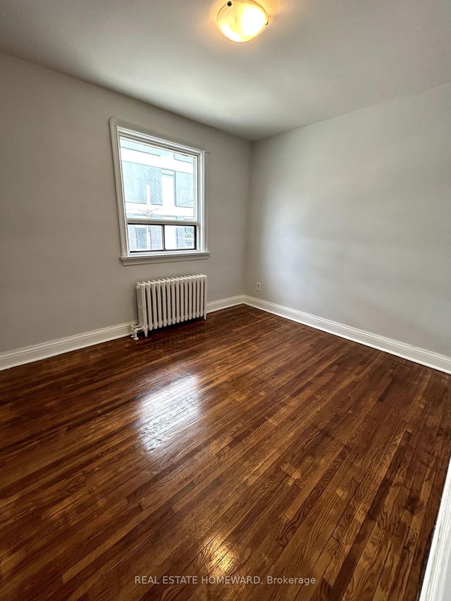 102 - 1566 Avenue Road