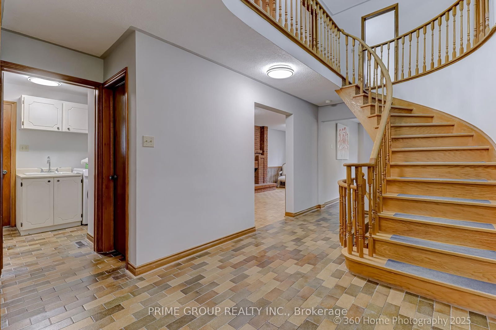 Detached House for sale at 173 Faywood Boulevard, Toronto, Clanton Park, M3H 2Y1 - MLS: C12138596