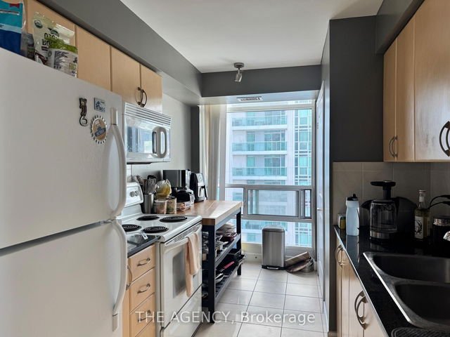 1711 - 35 Bales Avenue
