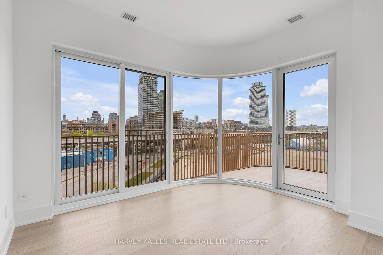 155 Merchants Wharf, Unit 631 - Photo 12