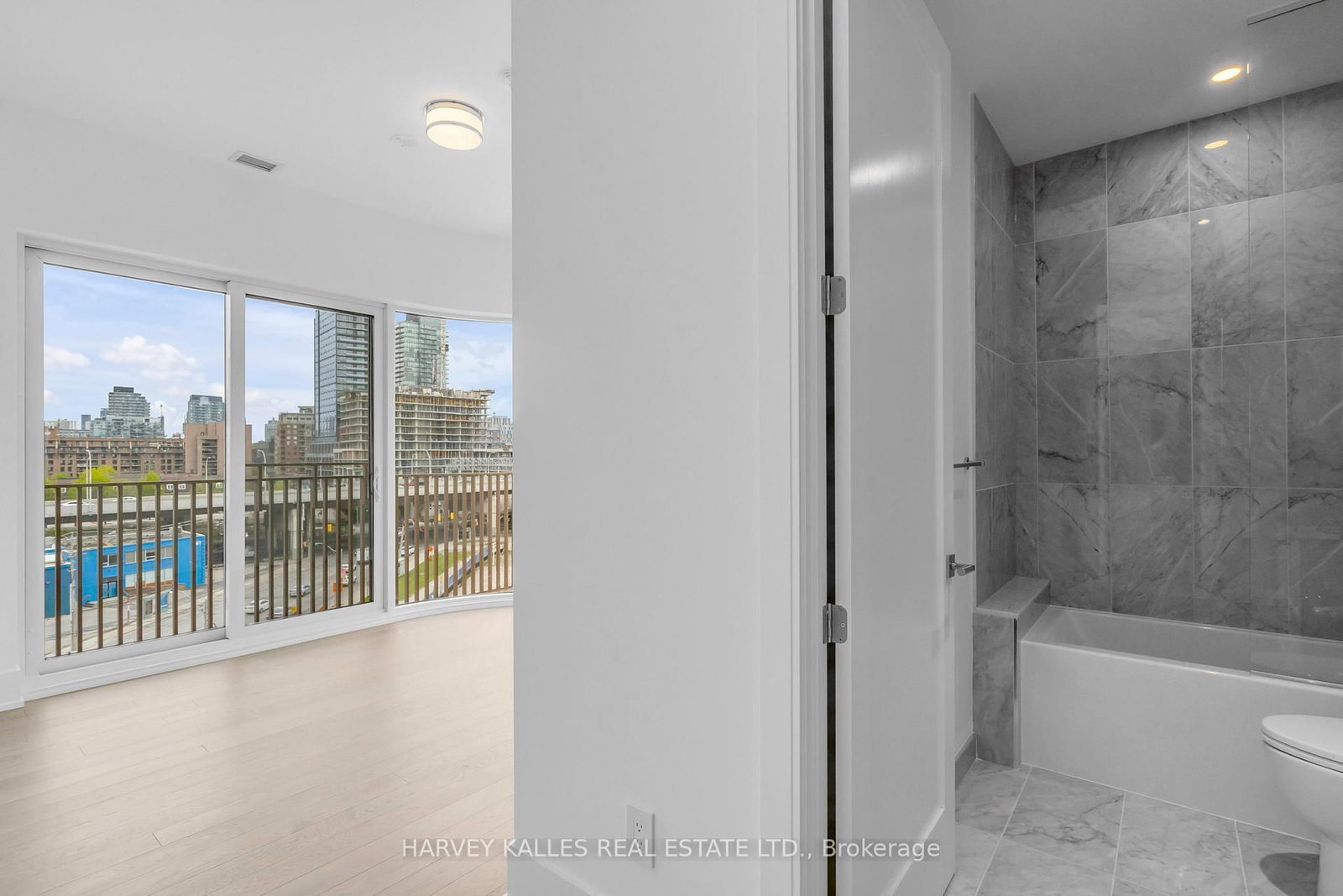 155 Merchants Wharf, Unit 631 - Photo 14