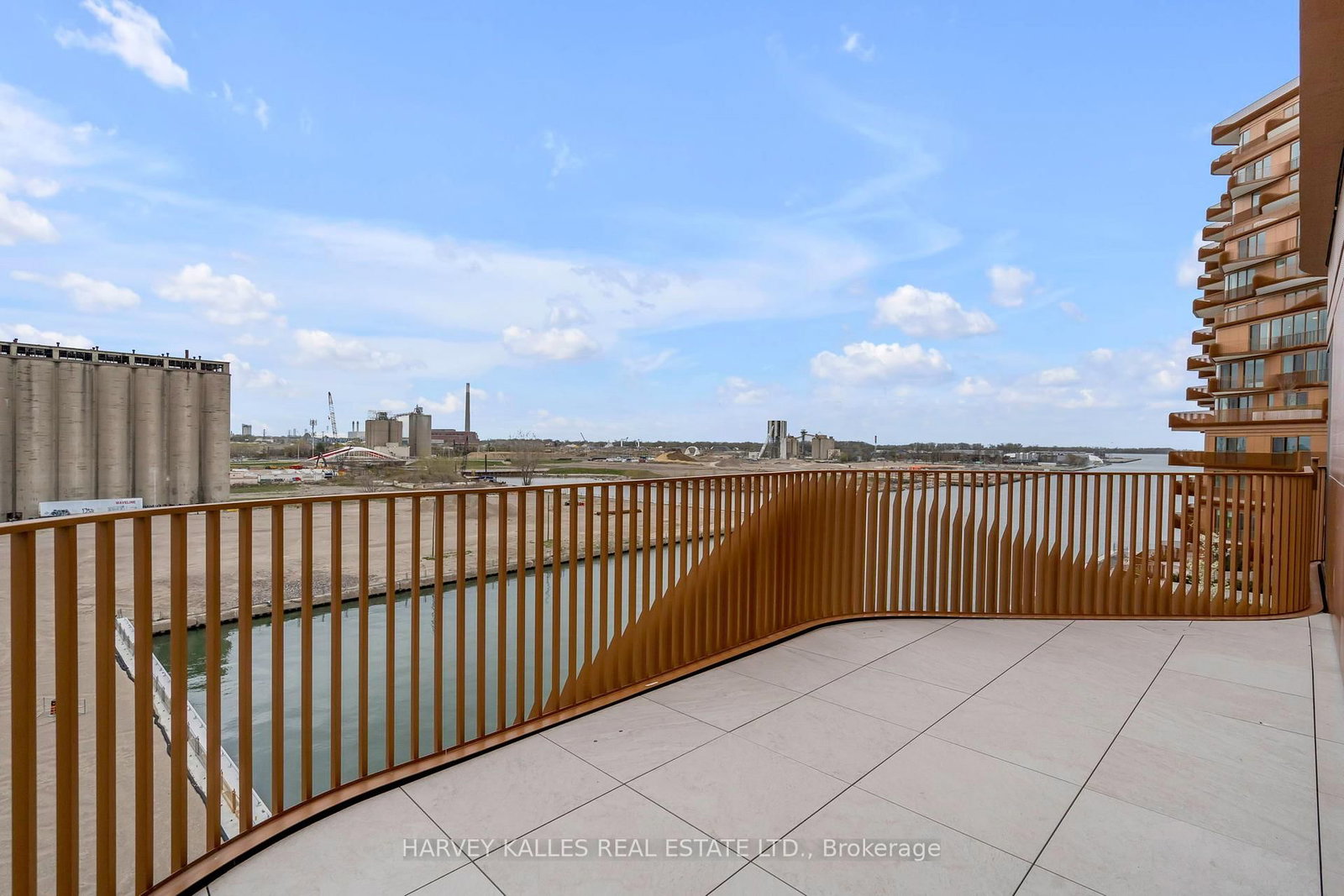 155 Merchants Wharf, Unit 631 - Photo 31