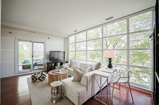 209 - 1 Leaside Park Drive