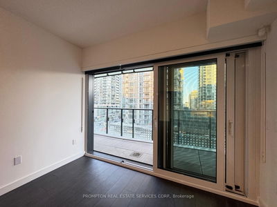 Unit 318 — 1 Concord Cityplace Way, Toronto - Waterfront Communities C1 image-0-2