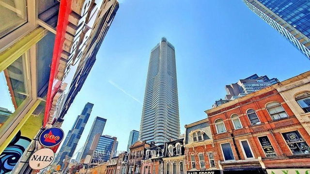 1304 - 11 Wellesley Street
