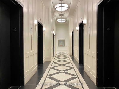 Unit 1618 — 955 Bay St, Toronto - Bay Street Corridor image-0-2