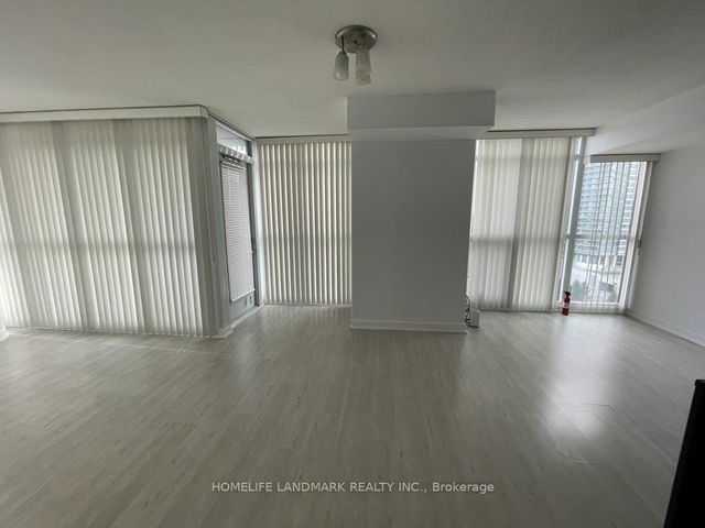 1222 - 19 Singer Court