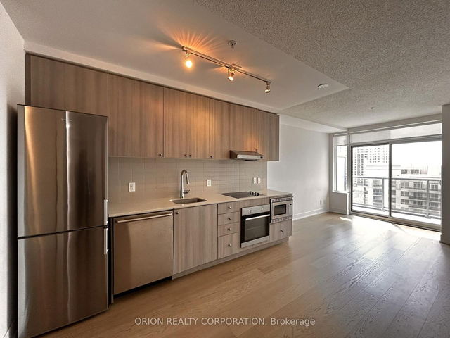 819 - 7 Kenaston Gardens
