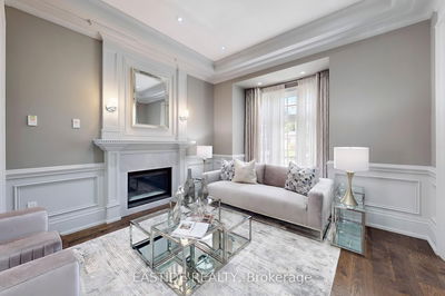 193 Wedgewood Dr, Toronto - Newtonbrook East image-0-3
