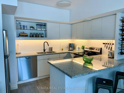 Unit 1701 — 25 The Esplanade, Toronto - Waterfront Communities C8 image-0-4