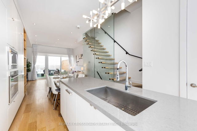 536A Eglinton Avenue