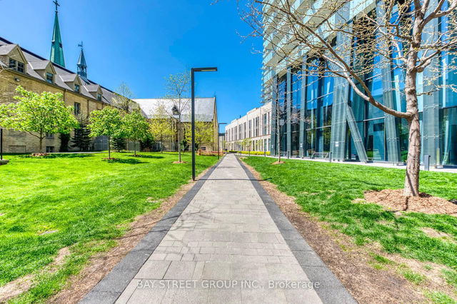 2707 - 1080 Bay Street
