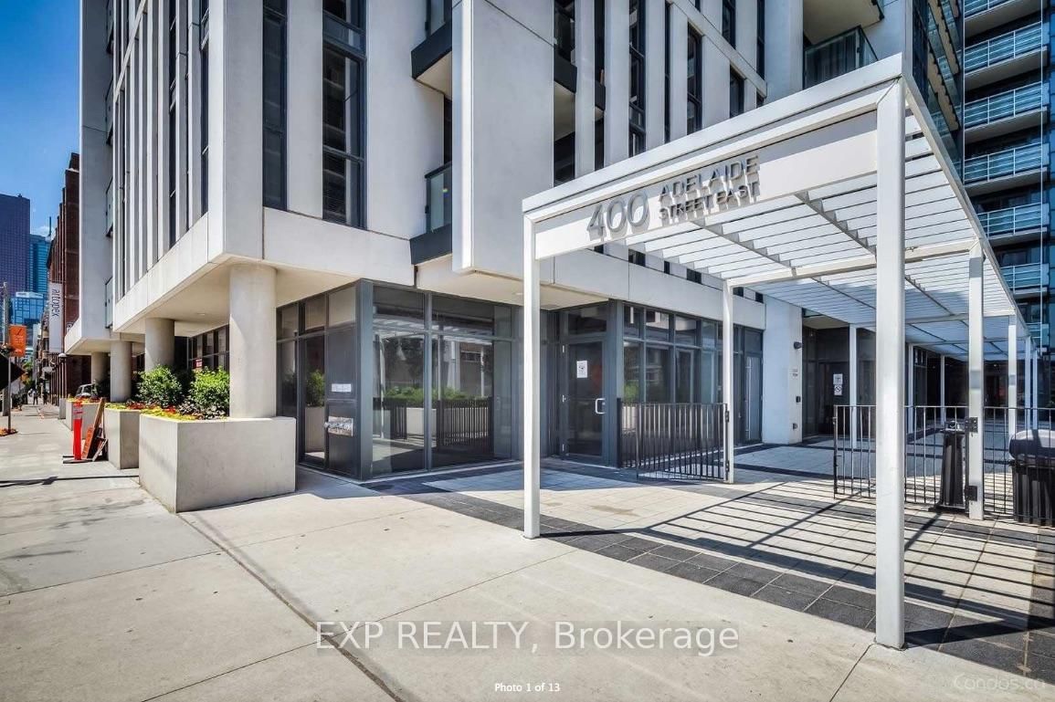 Condo for lease at #702-400 Adelaide Street, Toronto, Moss Park, M5A 4S3 - MLS: C12140068