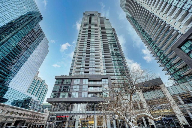 815 - 5162 Yonge Street
